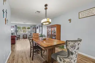 8001 Sierra Azul Avenue NE 