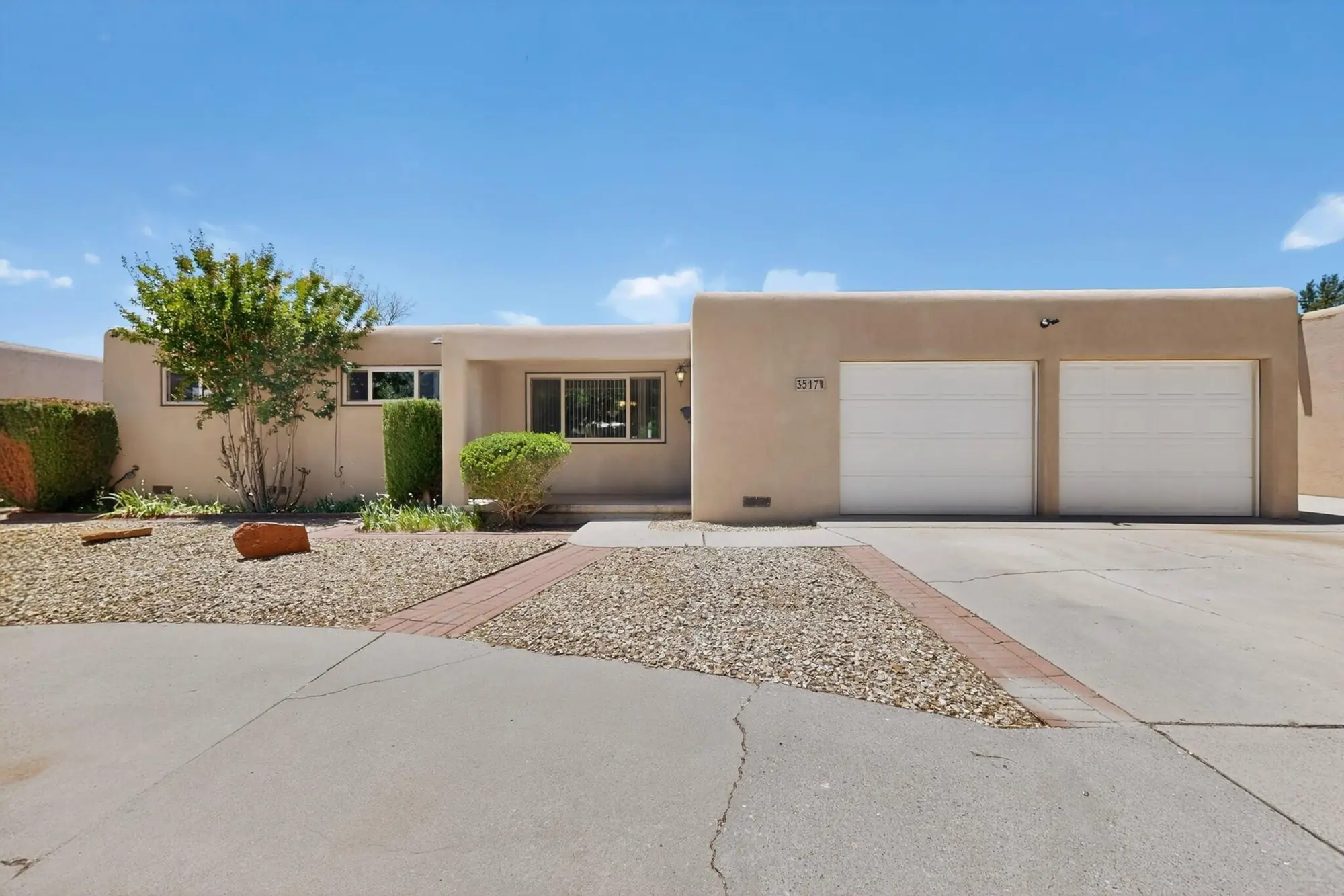 3517 Espejo Street NE