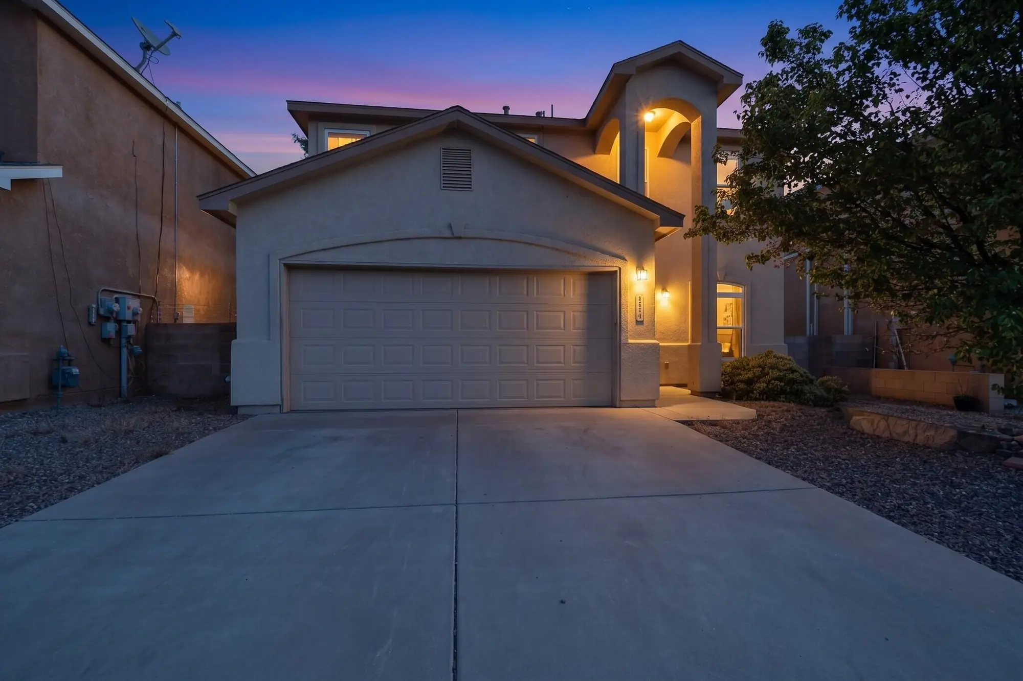 968 Molten Place NW