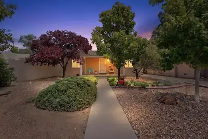 626 Dartmouth Drive NE, Albuquerque