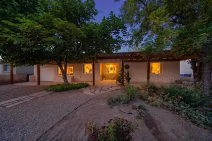 510 Aliso Drive SE, Albuquerque