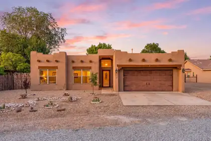 212 Riesling Road, Bernalillo 