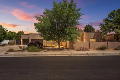 4501 Altura Place NE, Albuquerque 