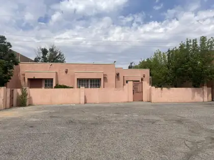 1709 Girard Boulevard NE, Albuquerque 