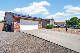 2413 Agua Fria Drive NE 
