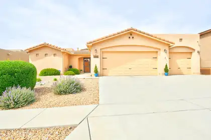 5016 N San Adan Avenue NW, Albuquerque