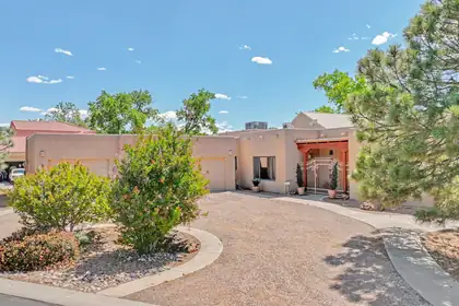 315 Laguna Seca Lane NW, Albuquerque 