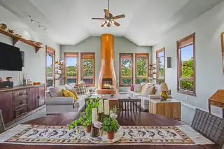 315 Laguna Seca Lane NW 