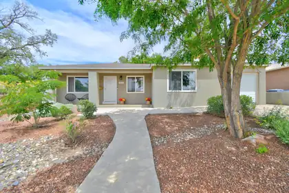 9209 Arvada Avenue NE, Albuquerque