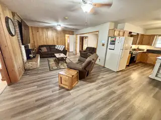 375 RANCHITOS Road 