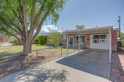 1226 Pitt Street NE, Albuquerque
