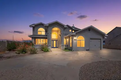 1004 6th Street SE, Rio Rancho 