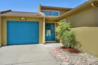 215 Western Hills Drive SE 