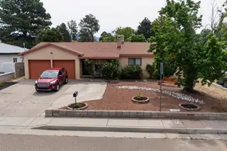 2904 Cagua Drive NE 
