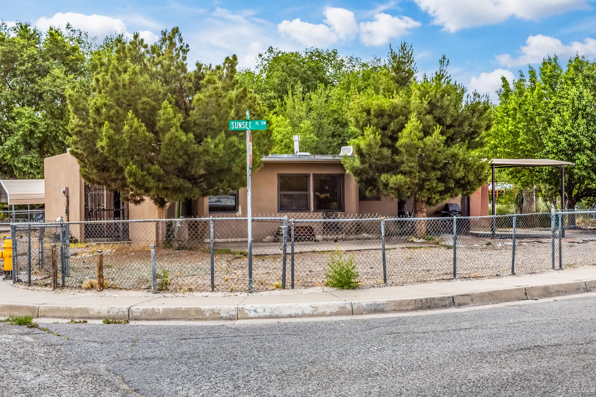 175 Sunset Place SW