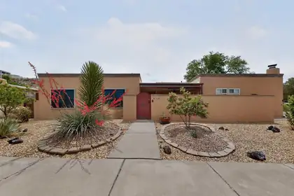 1126 Lawrence Drive NE, Albuquerque