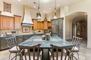 8219 Desert Poppy Lane NE 