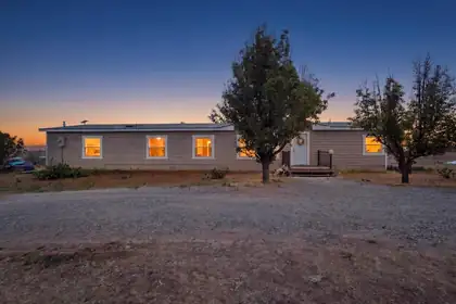 4 Forest Court, Edgewood