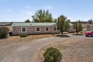 4 Forest Court 