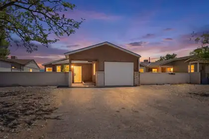 346 Pearl Drive NE, Rio Rancho