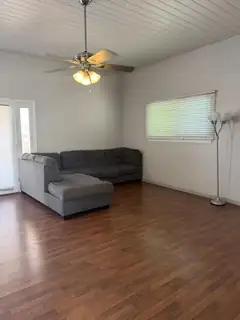 1822 Tramway Terrace Loop NE 