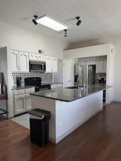 1822 Tramway Terrace Loop NE 