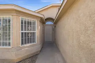 9904 Morning Sun Trail SW 