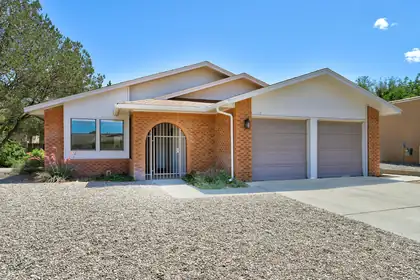 5408 Camino Montano NE, Albuquerque