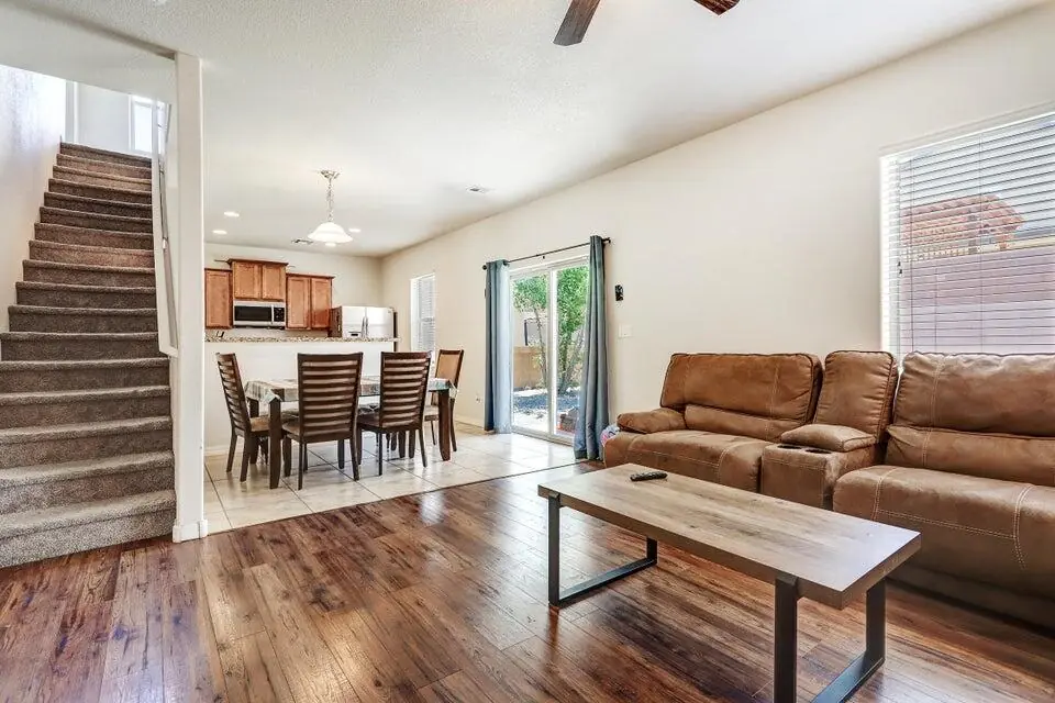 1701 Chisholm Trail NE