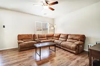 1701 Chisholm Trail NE 