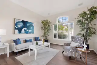 1327 Canyon Rim Drive NE 