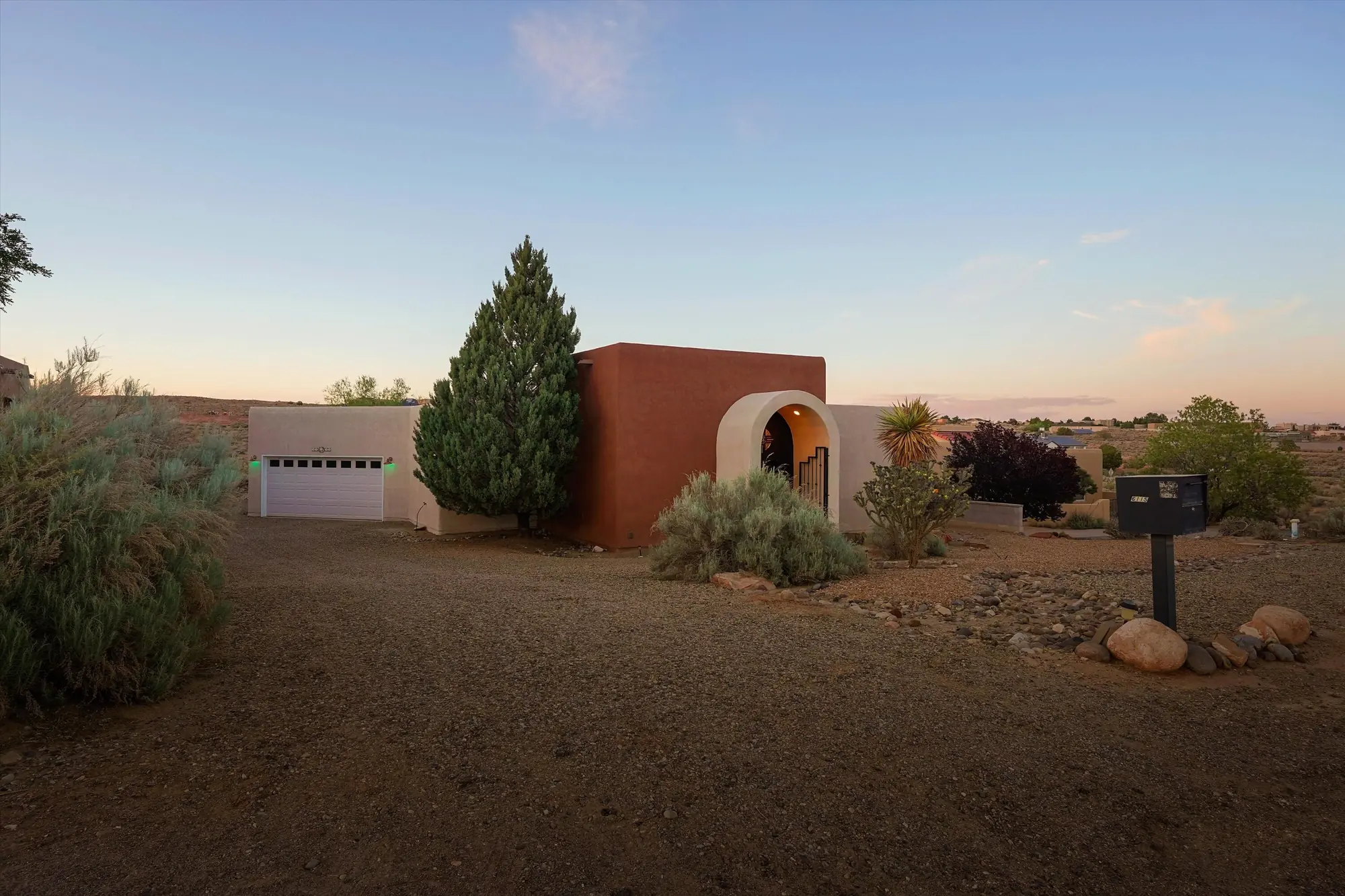 6115 La Paz Road NE