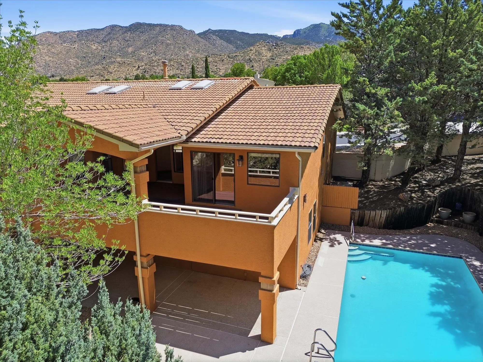 14016 La Mesita Road NE