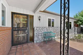 10409 Theresa Place NE 