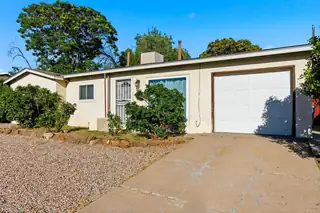 1016 Maxine Street NE 