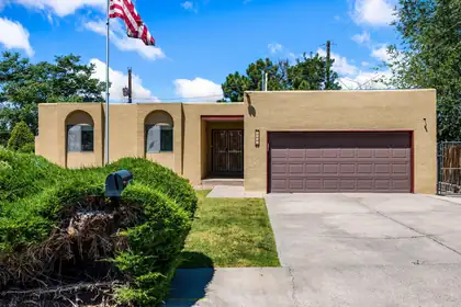 4017 Hilton Place NE, Albuquerque