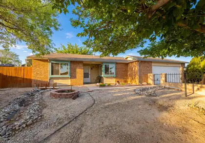 746 Cherokee Drive SW, Rio Rancho