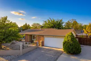 746 Cherokee Drive SW 