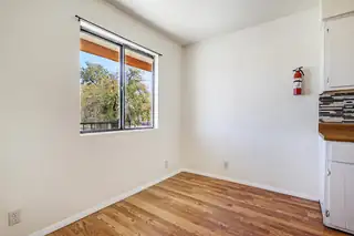 205 Alvarado Drive NE 