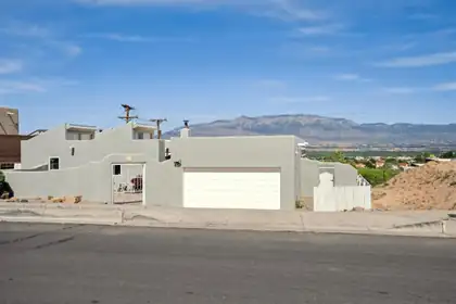 10520 Redbud Street NW, Albuquerque