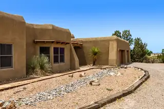 41 Santa Ana Loop 