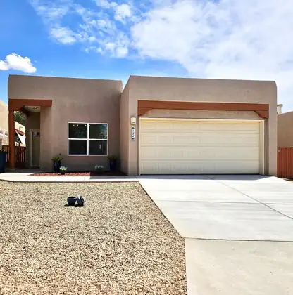 124 Tierra Del Sol Loop, Rio Communities 