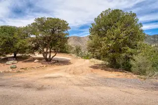 Crest View Trail 