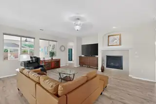 900 Golden Yarrow Trail 