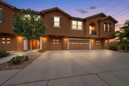 601 Menaul Boulevard NE UNIT 302, Albuquerque