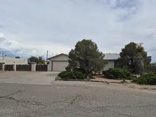 3002 Gay Circle SE 