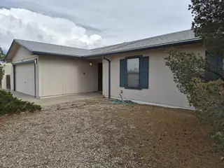 3002 Gay Circle SE 