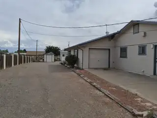 3002 Gay Circle SE 
