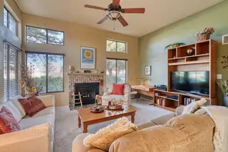 10277 Las Casitas Court NE 
