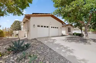1119 Rocky Point Court NE 